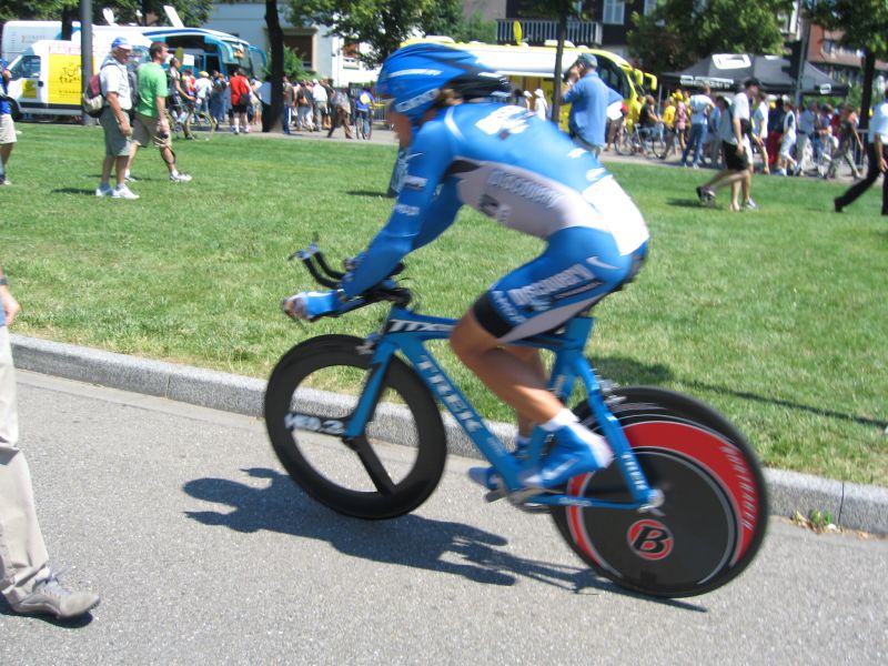 gal/Les_coureurs_au_depart_a_Strasbourg/Tour de France 2006 104.jpg